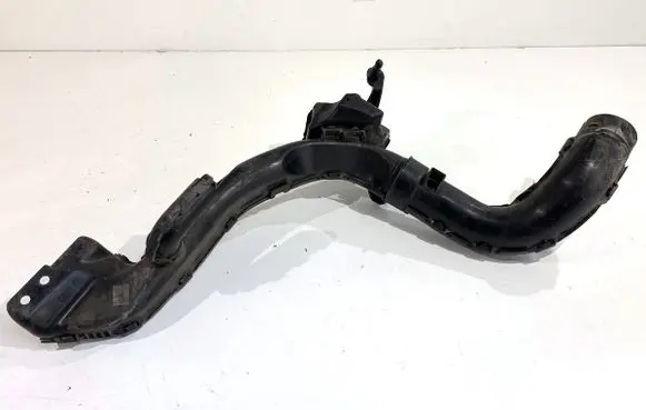 Nissan Note (E11) Air intake hose/pipe BC22