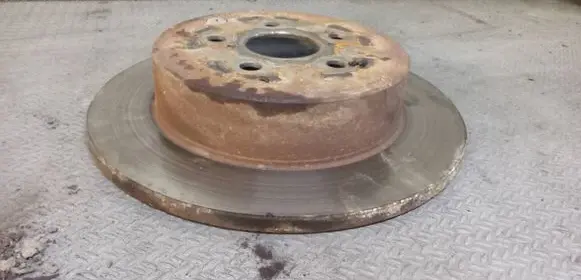 Toyota Avensis T250 Rear brake disc 
