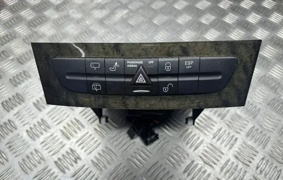 Mercedes-Benz E W211 A set of switches A2116800552