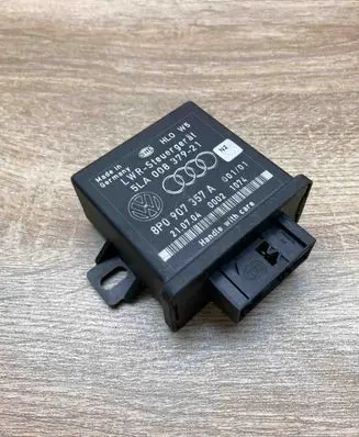 Audi A3 S3 8P Light module LCM 8P0907357A 5LA008379