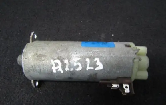 Mercedes-Benz S W220 Seat adjustment motor 2208201542 901354-100