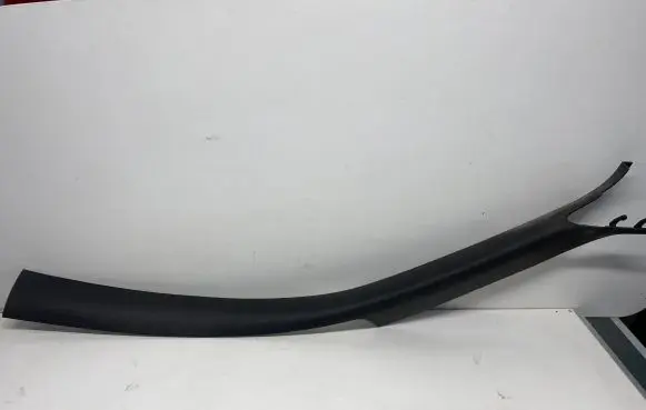 Ford Mustang V Pillar (middle) AR336303512