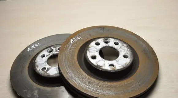 Land Rover Discovery Sport Front brake disc