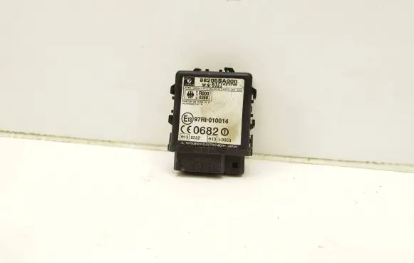 Subaru Forester SG Immobilizer control unit/module 88205SA000 97RI010014 X1T14277M