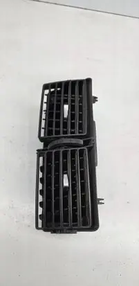 Peugeot 307 Dash center air vent grill A1079302 226318 215021