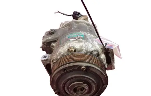 Volkswagen Touran I Air conditioning (A/C) compressor (pump)