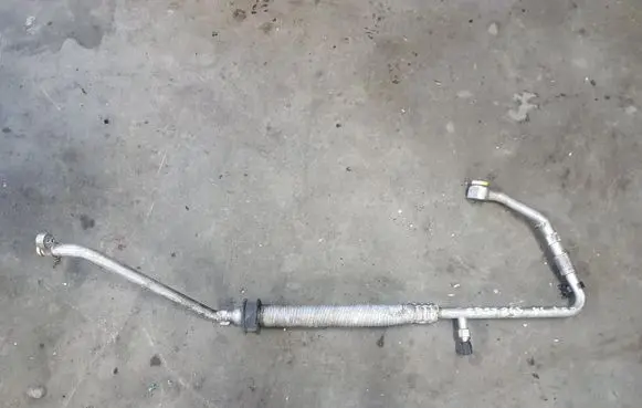 BMW X5 E53 Air conditioning (A/C) pipe/hose 6917865