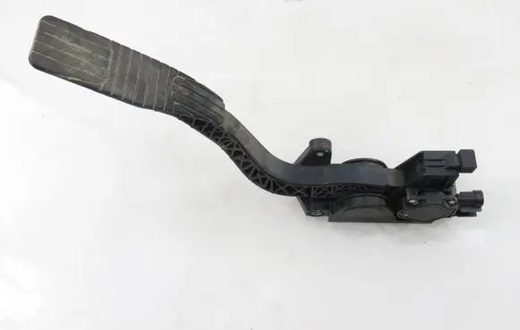 Chevrolet Captiva Accelerator throttle pedal 96625893