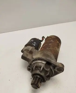 Volkswagen Golf IV Starter motor