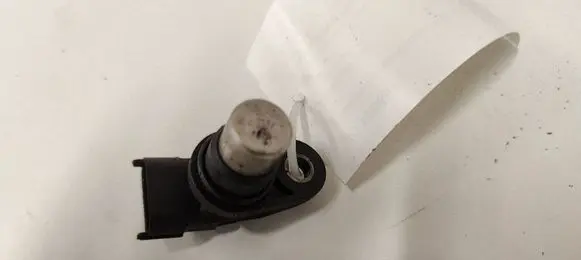 Volvo V70 Camshaft position sensor 8631533