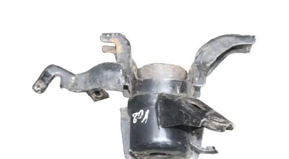 Lexus CT 200H Engine mount bracket 1230537160