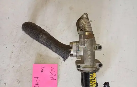Opel Vectra C EGR valve B714 FGP
