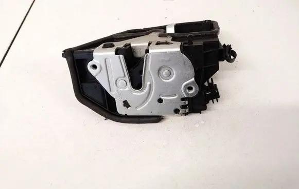 BMW 5 F10 F11 Rear door lock 7202147 A046998