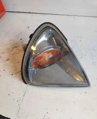 Toyota Avensis T220 Front indicator light 8152005030
