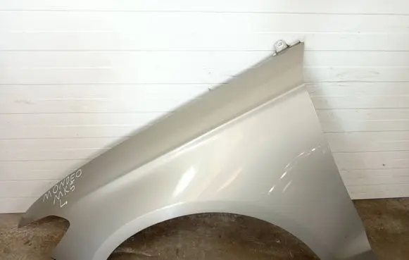 Ford Mondeo MK V Fender BLOTMOND
