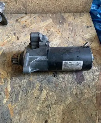Skoda Superb B6 (3T) Starter motor 02E911024C