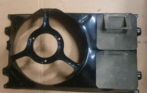 Volkswagen Scirocco Radiator cooling fan shroud 171121205