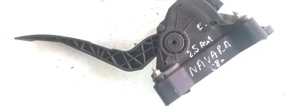 Nissan Navara Accelerator throttle pedal 18002EA000