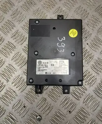 Volkswagen PASSAT B6 Bluetooth control unit module 2008DJ2465 1K8035730C 00233D044638