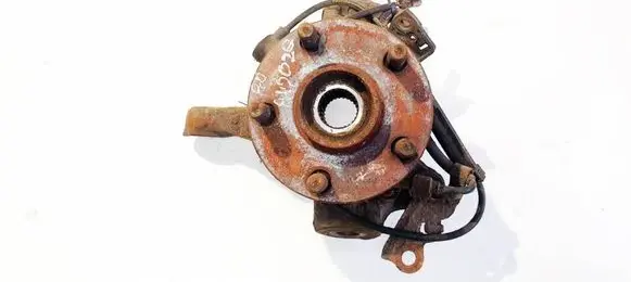 Toyota Avensis T250 Front wheel hub