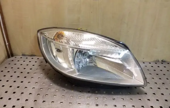 Skoda Fabia Mk2 (5J) Headlight/headlamp 24783200R