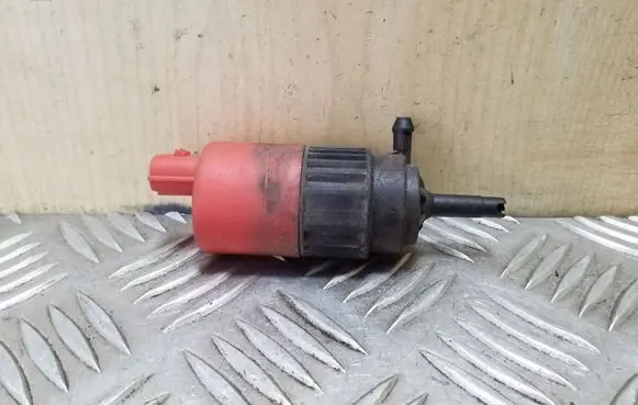 Windscreen/windshield washer pump