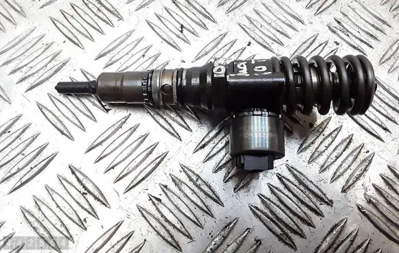 Audi A3 S3 8P Fuel injector