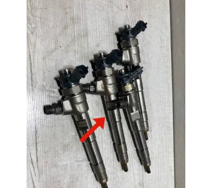 Renault Megane IV Fuel injector h8201636333