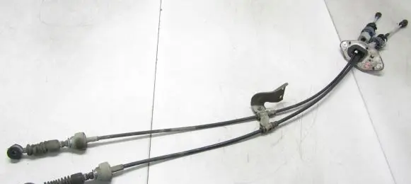 Honda CR-V Gear shift cable linkage