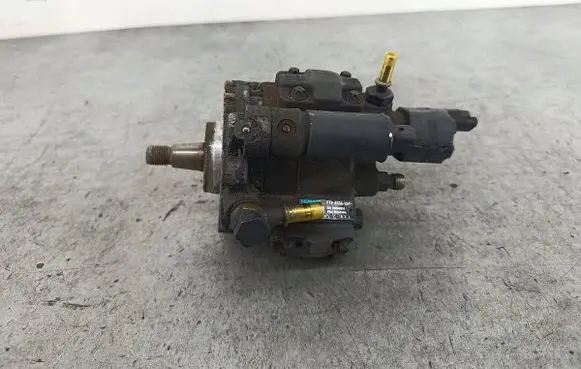 Peugeot 307 Fuel injection high pressure pump 