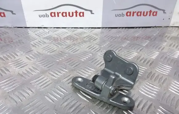 Mercedes-Benz C W204 Rear door upper hinge A047058