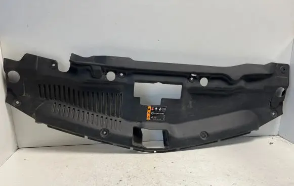 Opel Mokka Radiator trim 95079808