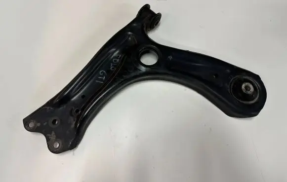Volkswagen Polo V 6R Front control arm 6R0407151F