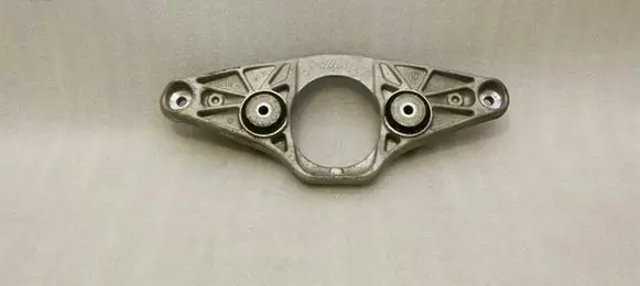 BMW M5 Rear differential/diff mount bracket 2284474