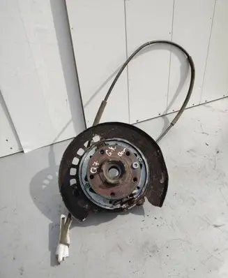 Audi Q7 4L Rear wheel hub spindle/knuckle 