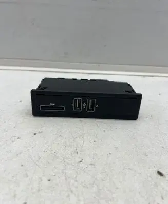 USB socket connector