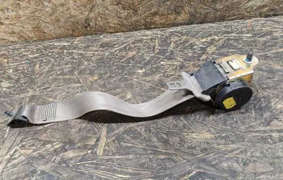 Jaguar XK8 - XKR Rear seatbelt 530073301