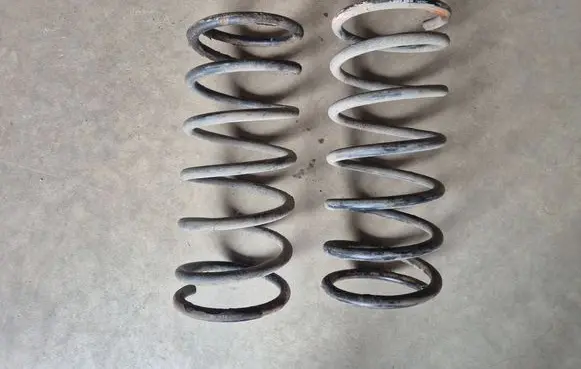 BMW 5 E28 Front coil spring 
