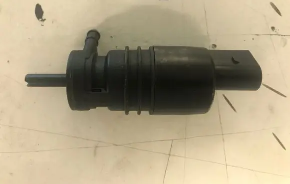 BMW 7 F01 F02 F03 F04 Windscreen/windshield washer pump 6934160
