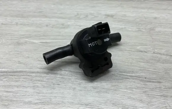 Mercedes-Benz SL R129 Turbo solenoid valve 0004701593