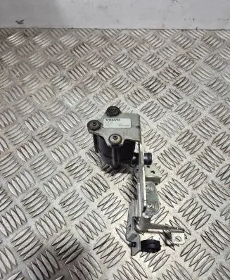 Volvo S60 Electric auxiliary coolant/water pump 31657307