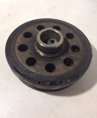 BMW 1 E81 E87 Crankshaft pulley