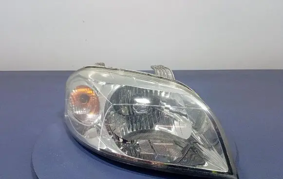 Chevrolet Aveo Headlight/headlamp 00016772