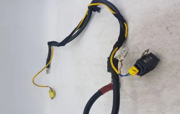 Audi A6 S6 C6 4F Positive cable (battery) NOCODE