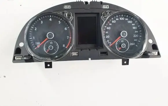 Volkswagen PASSAT B7 Speedometer (instrument cluster) 3AA920870E