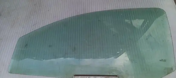Ford Ka Front door window glass four-door