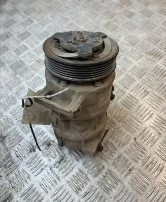 Volkswagen PASSAT B6 Air conditioning (A/C) compressor (pump) 5N0820803C 5N0820803