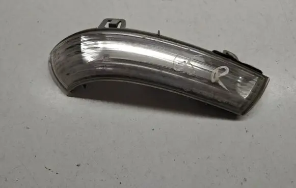Volkswagen Golf V Mirror indicator light 1K0949102