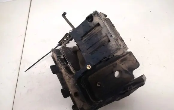 Volkswagen Touran I Fuse box cover 1k0907361a