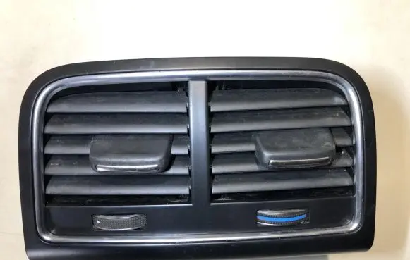 Audi S5 Rear air vent grill 8K0819203J 8K0819203